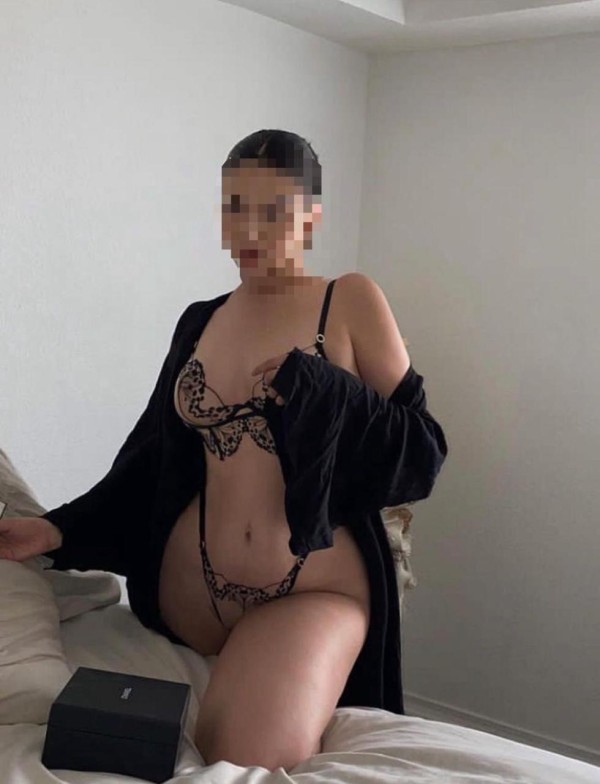 MARROQUI, POR POCOS DIAS EN PUERTO BANUS, FIESTA Y PLACER