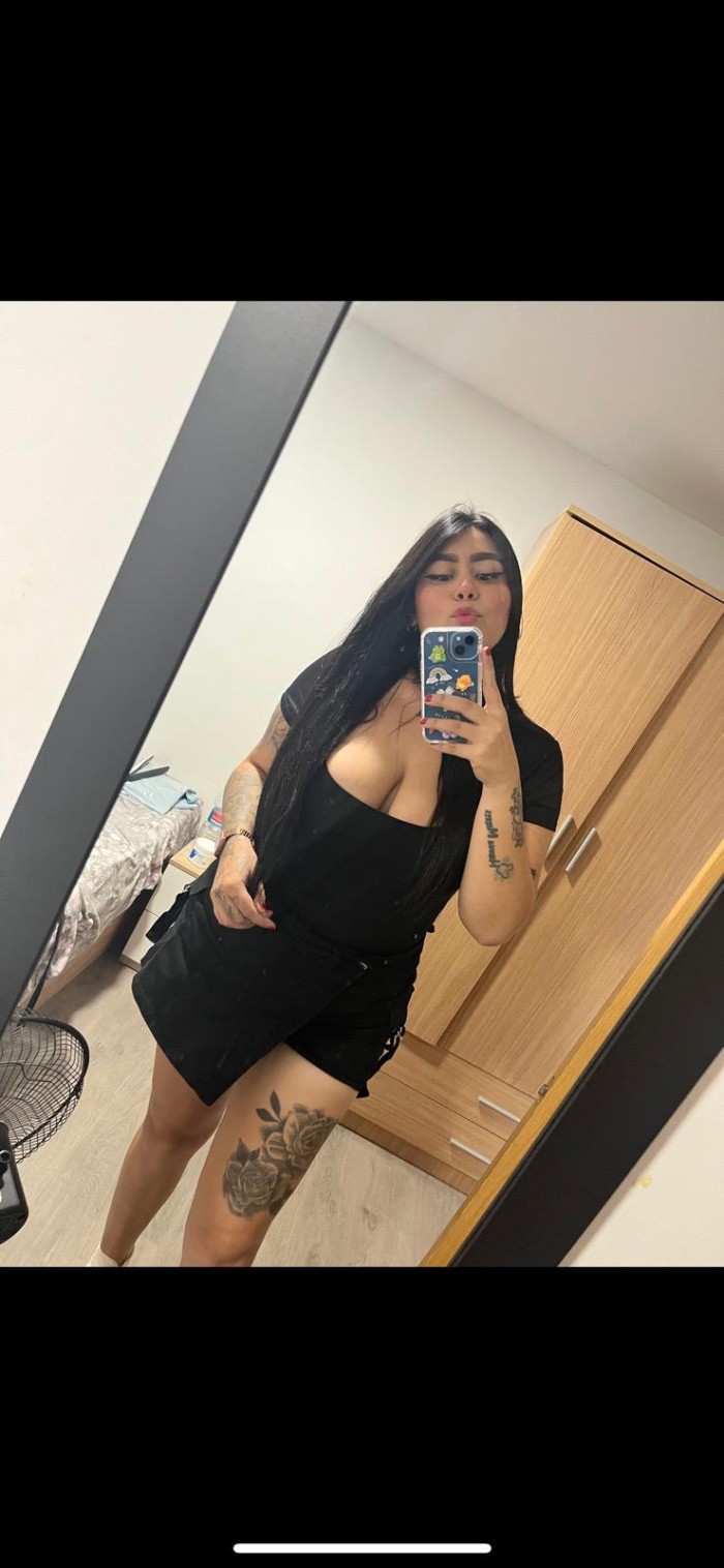 SARA CACHONDA