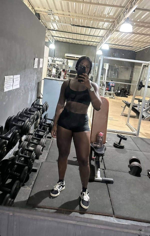 Cuerpo de Diosa, elegante, sensual y complaciente