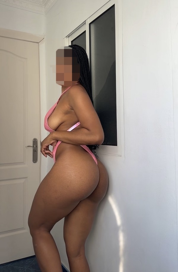 VIOLETA MORENA COLOMBIANA