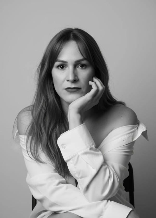 Novedad mis amores chica trans latina