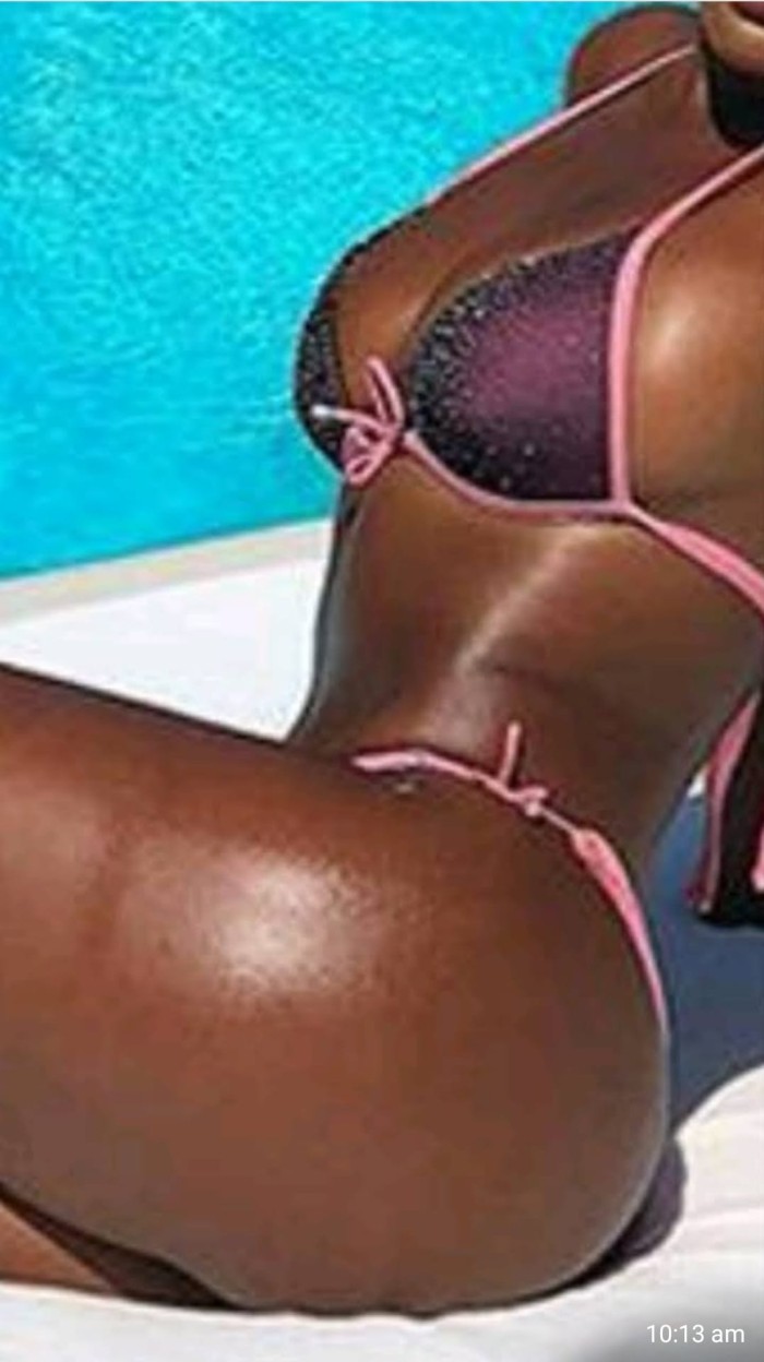 NEGRITA BUSCA MACHO VICIOSO