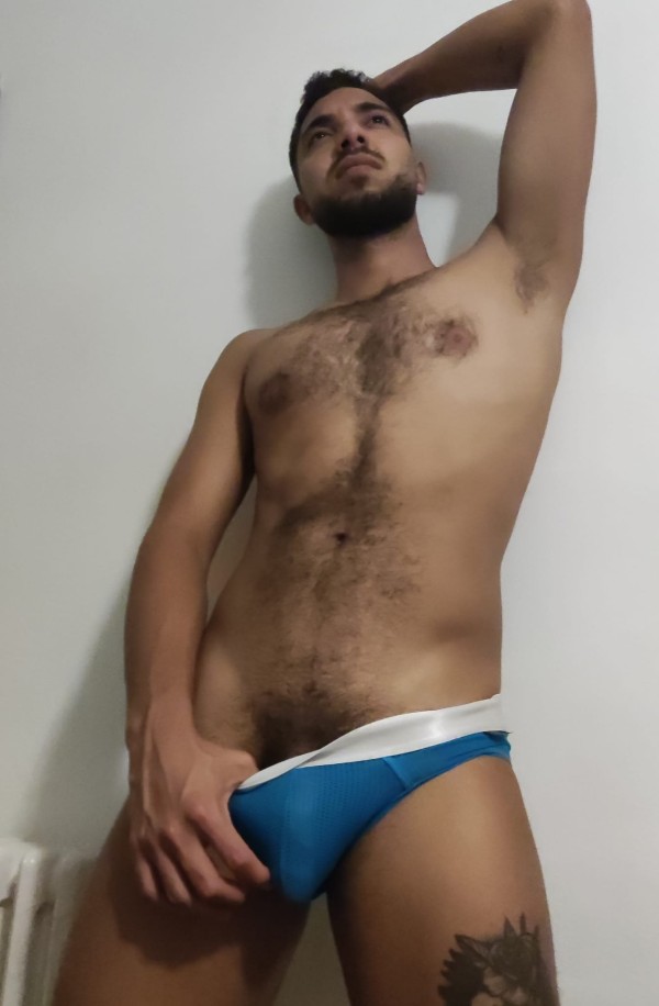 COLOMBIANO HOT