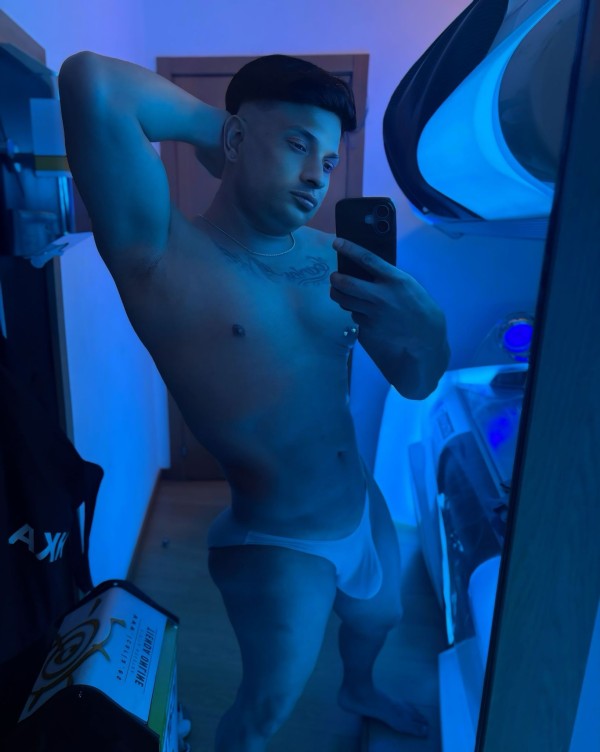 LATINO CACHONDO NUEVO EN TU CIUDAD