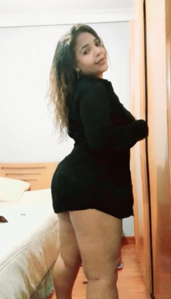 Fiestera y fitichera completa tetas grandes