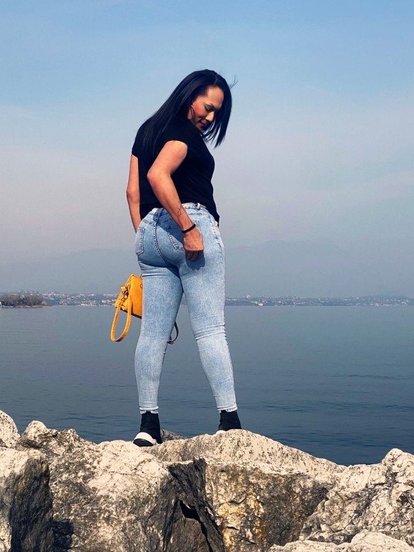 Chica trans de paso por corua