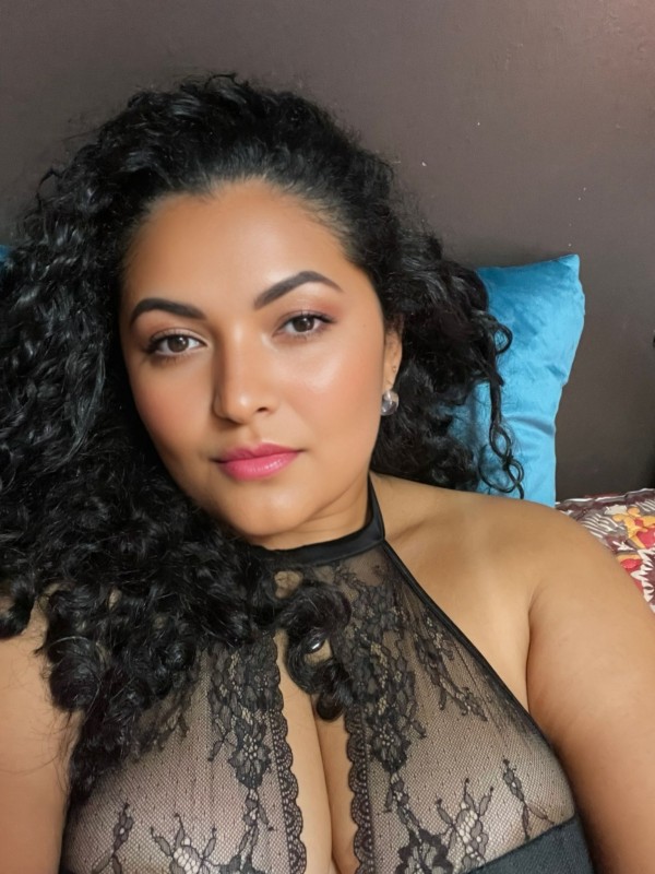 Valentina Exuberante Guapa sensuelle