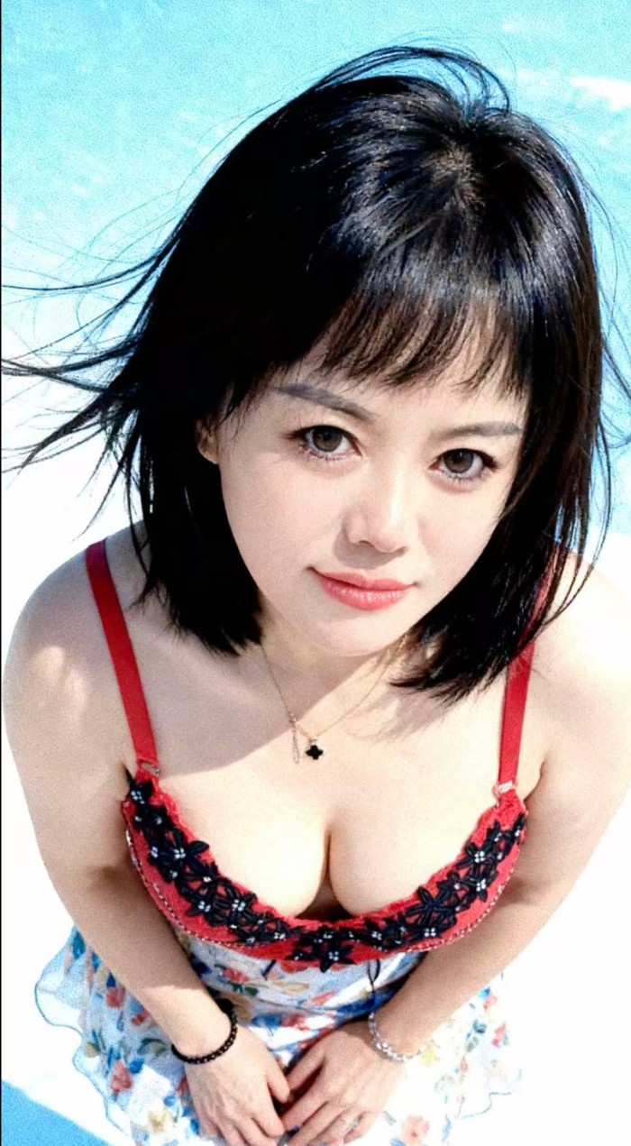 CHICAS ASIÁTICAS ORIENTALES CACHONDAS EN URGEL Calle Anade