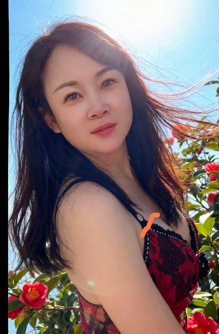 CHICAS ASIÁTICAS ORIENTALES CACHONDAS EN URGEL Calle Anade