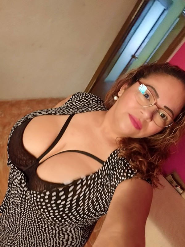 NOVEDAD ECUATORIANA EXÓTICA (TRATO de NOVIOS) EN LORCA