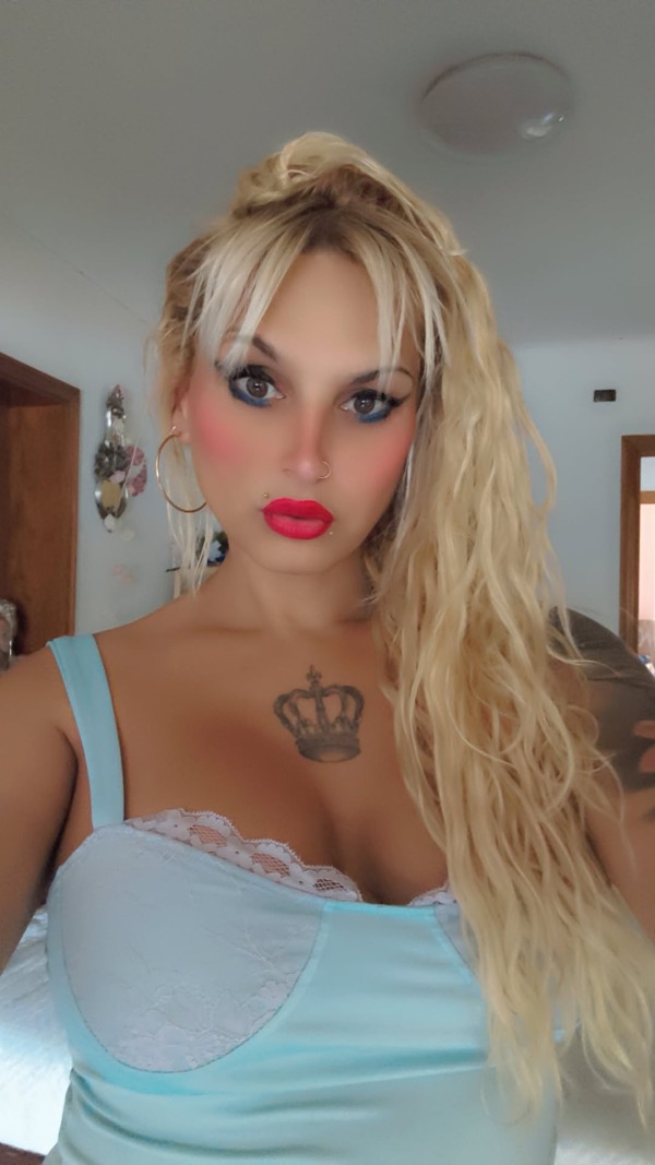 GALLEGA BDSM ABDL sexo natural casa rural bosque privado zona discreta