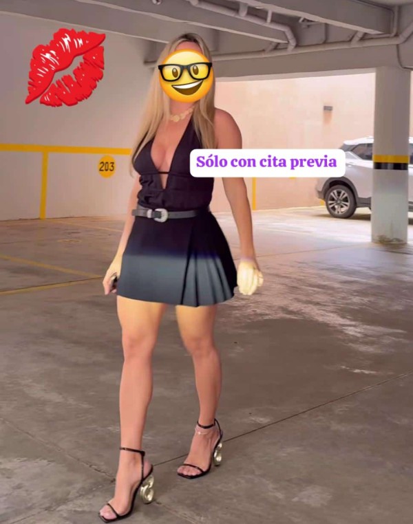 SO LA RUBIA MÁS CACHONDA,,,(MULTIORGAMOS