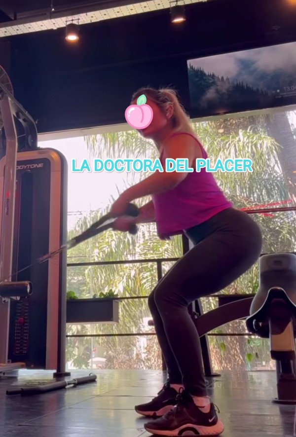 SO LA RUBIA MÁS CACHONDA,,,(MULTIORGAMOS