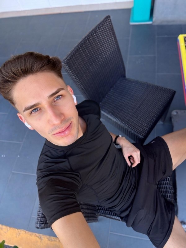 Chico cañero 22 años Segovia