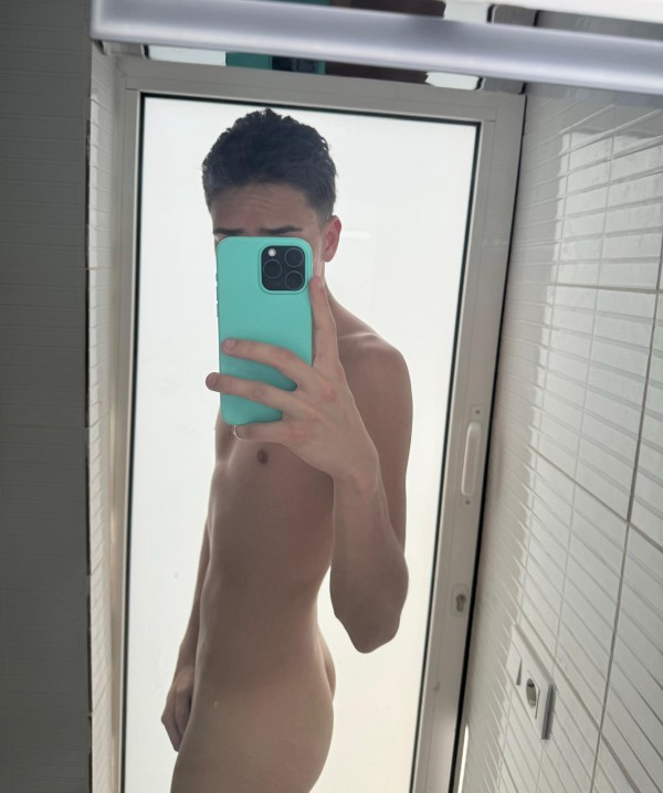 Chico cañero 22 años Segovia