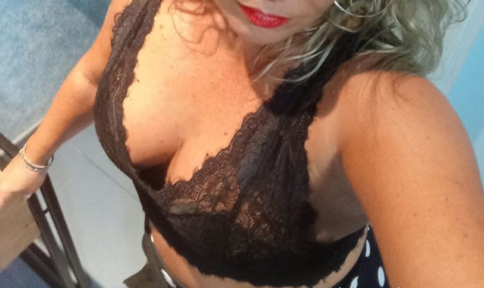 RUBIA EXPLOSIVA ESPAÑOLA REGRESO A GARRUCHA 24H