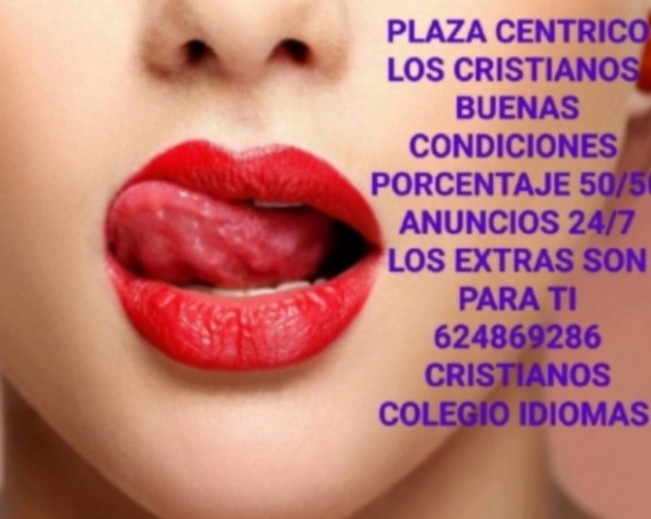 PLAZA LOS CRISTIANOS SUR CHICA JOVEN DELGADA