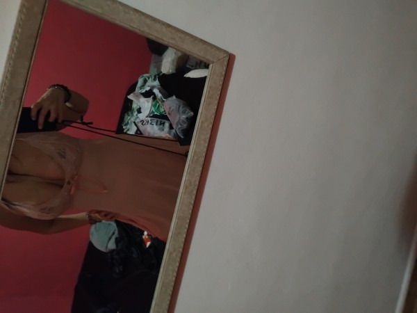 Morena española/latina dulce y extrovertida (AHORA EN BARCELONA)