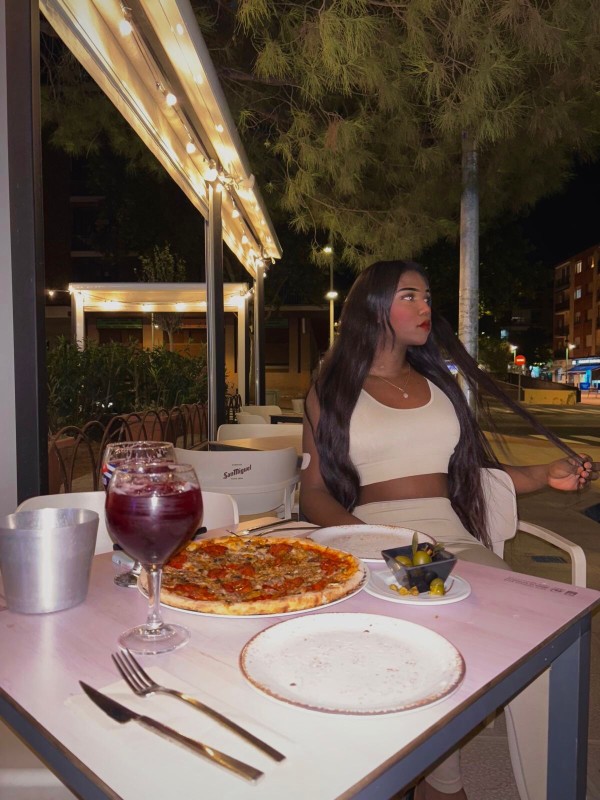 Morena Ardiente dispuesta a tenerte