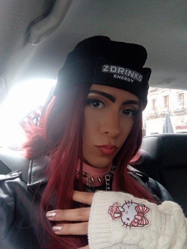 Dulce travesti fitness jovencita versatil bisexual latina muy caliente