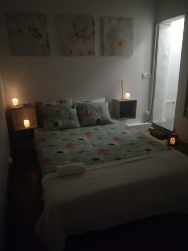 ALQUILER POR HORAS PARA CHICAS CHICOS PAREJAS