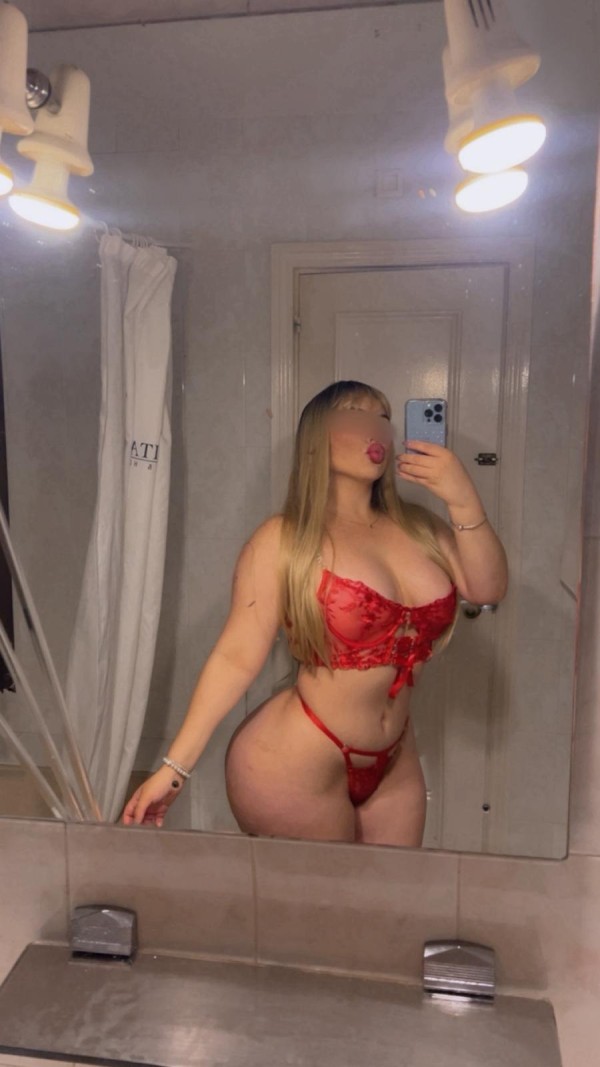 NOVEDAD. Espectacular 24 años en Puerto Banus