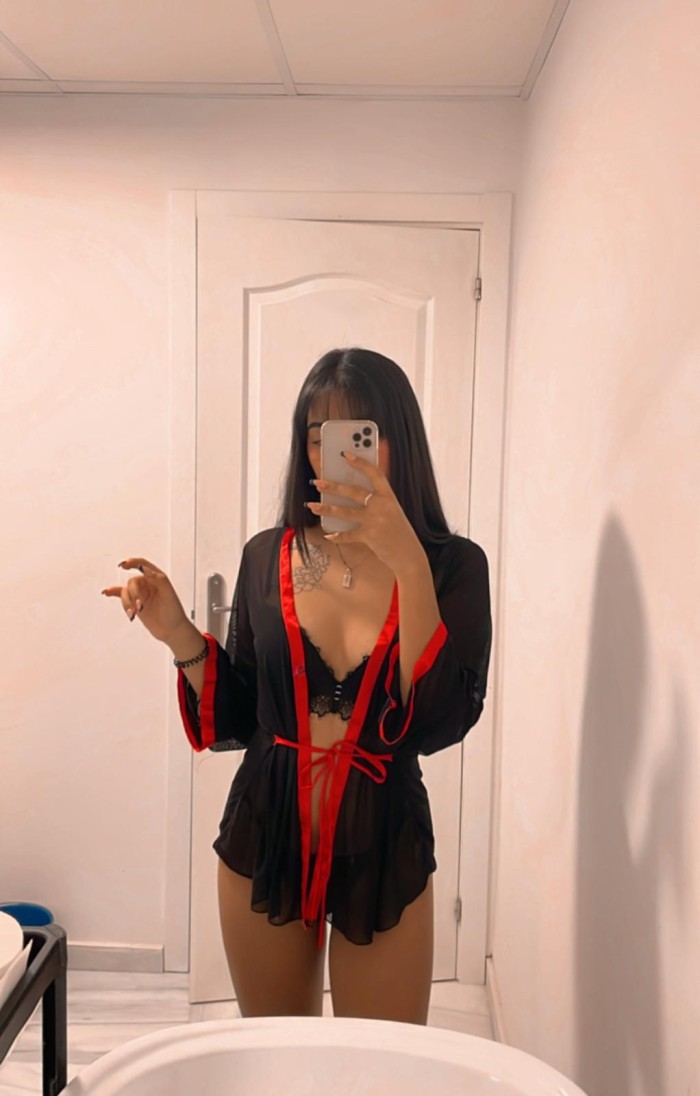 JOVENCITA CARIÑOSA APASIONADA EN COLLBLANC