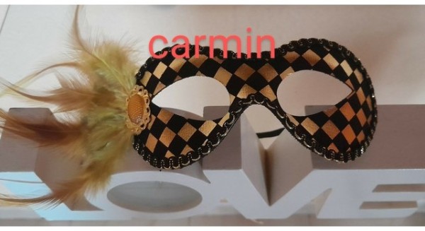 Necesitamos chicas. con simpatia atractivo y saber estar