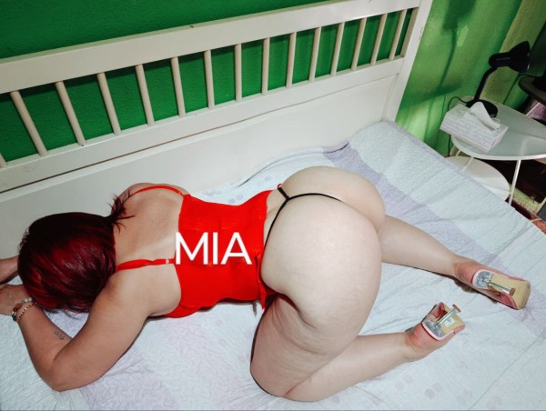 TUS AMIGAS EN EL PUENTE DE VALLECAS