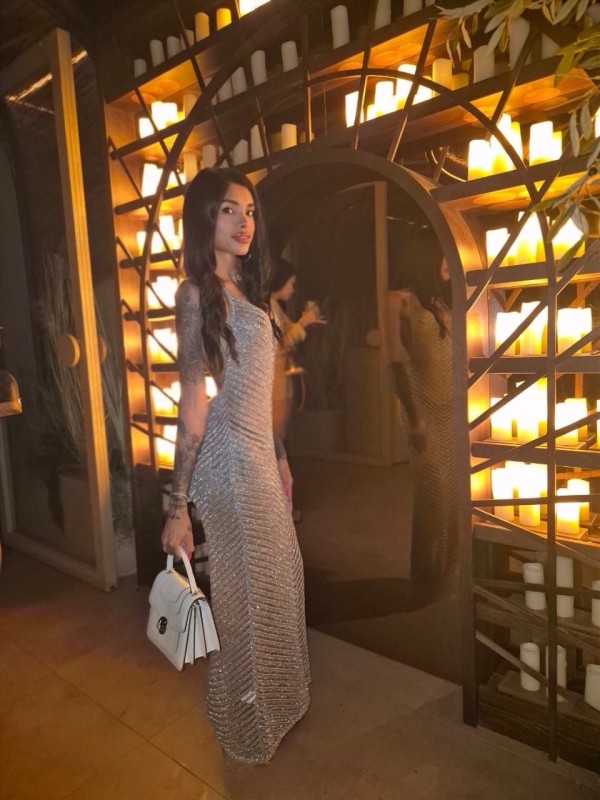 He llegado para complacerte hermosa y femenina