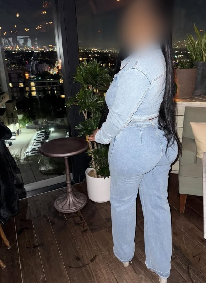 CAMILA TRAVIESA Y JUGUETONA EN PLASENCIA