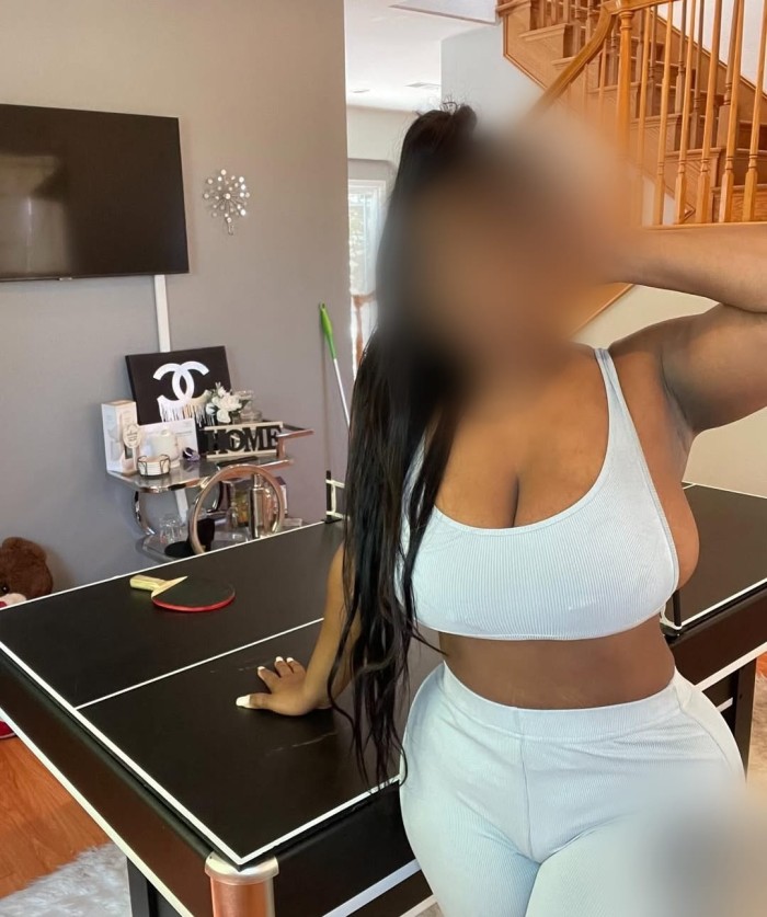 CAMILA TRAVIESA Y JUGUETONA EN PLASENCIA