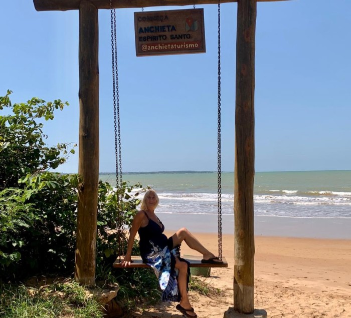 Novedad Silvia madurita guapa magra