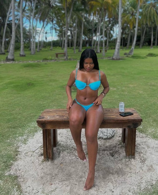 Isabela 617047614 MUY CACHONDA EN VIGO