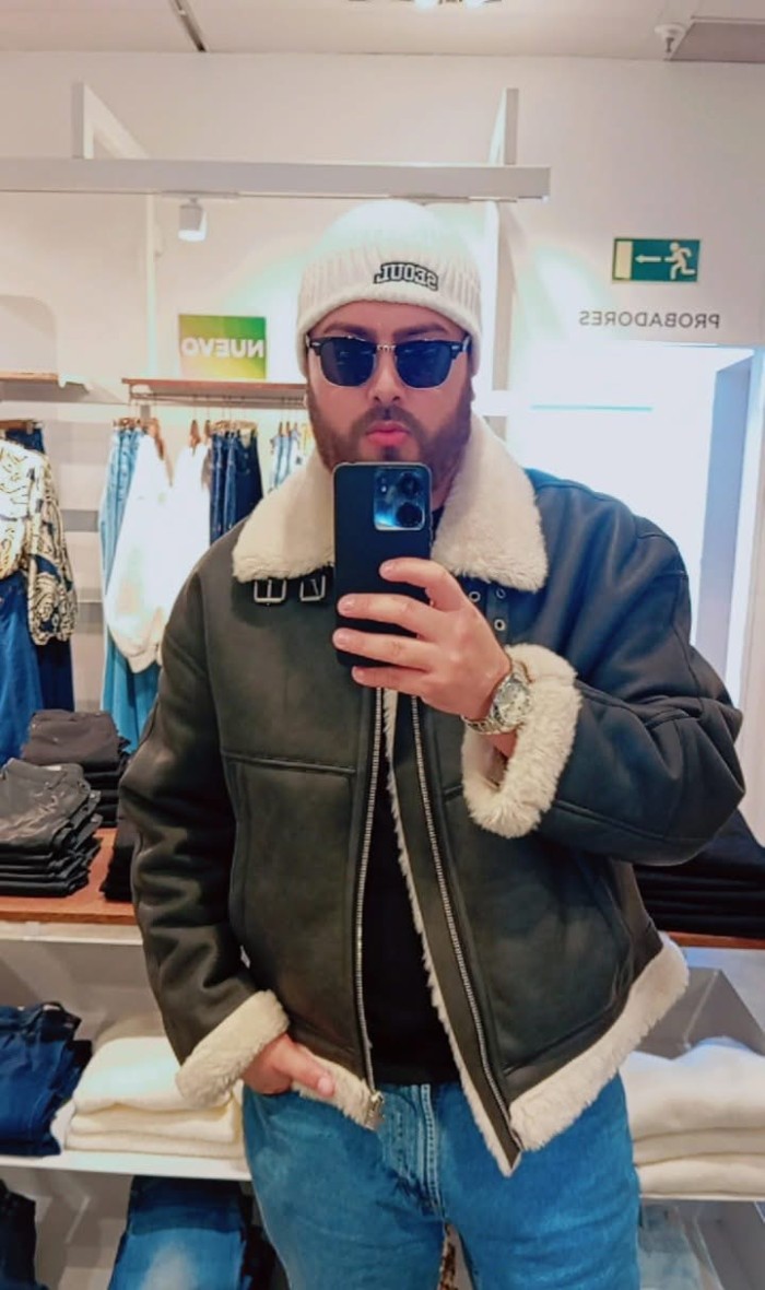 ATRACTIVO CHAVAL DE BUEN PORTE DISCRETO Y DOT