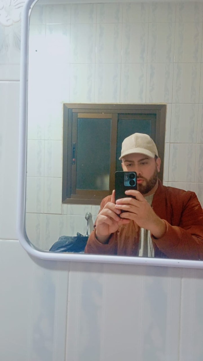 ATRACTIVO CHAVAL DE BUEN PORTE DISCRETO Y DOT