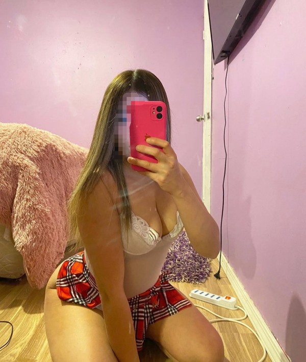 Rubia sexy, me encanta el francés hasta el final