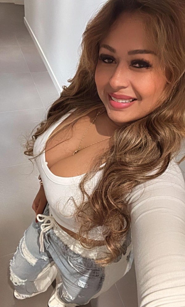 Colombiana rubia muy bonita y sexy en Nervión