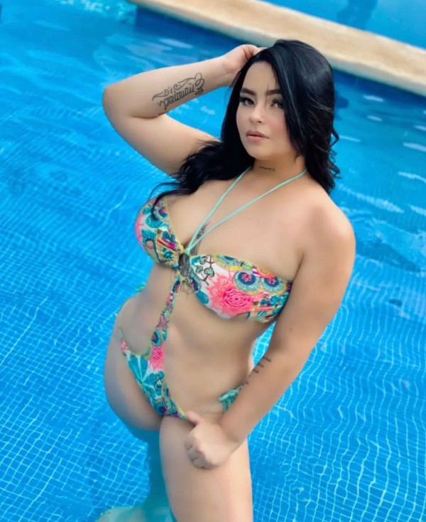 Hola soy chica encantadora muy Hot colombiana
