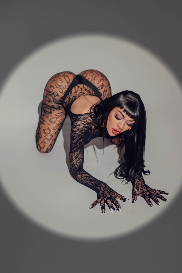 FOTOS Y VIDEOS EXPLĂCITOS EN TELEGRAM