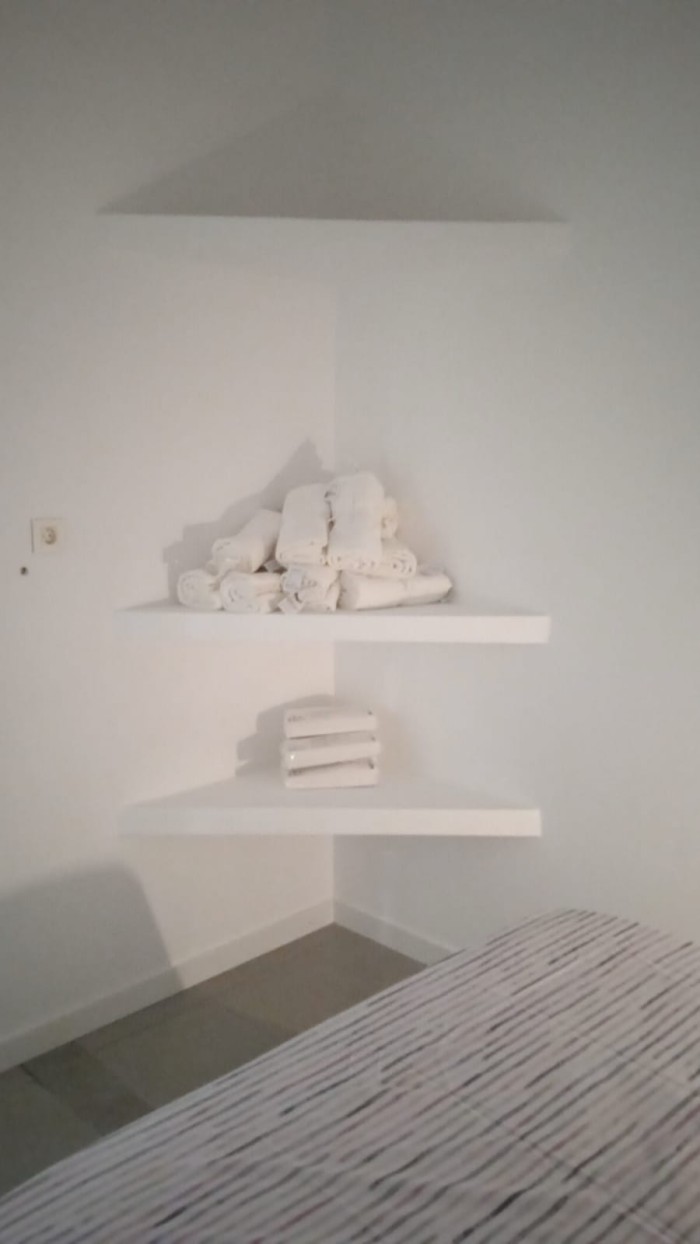 Se Alquila Habitación