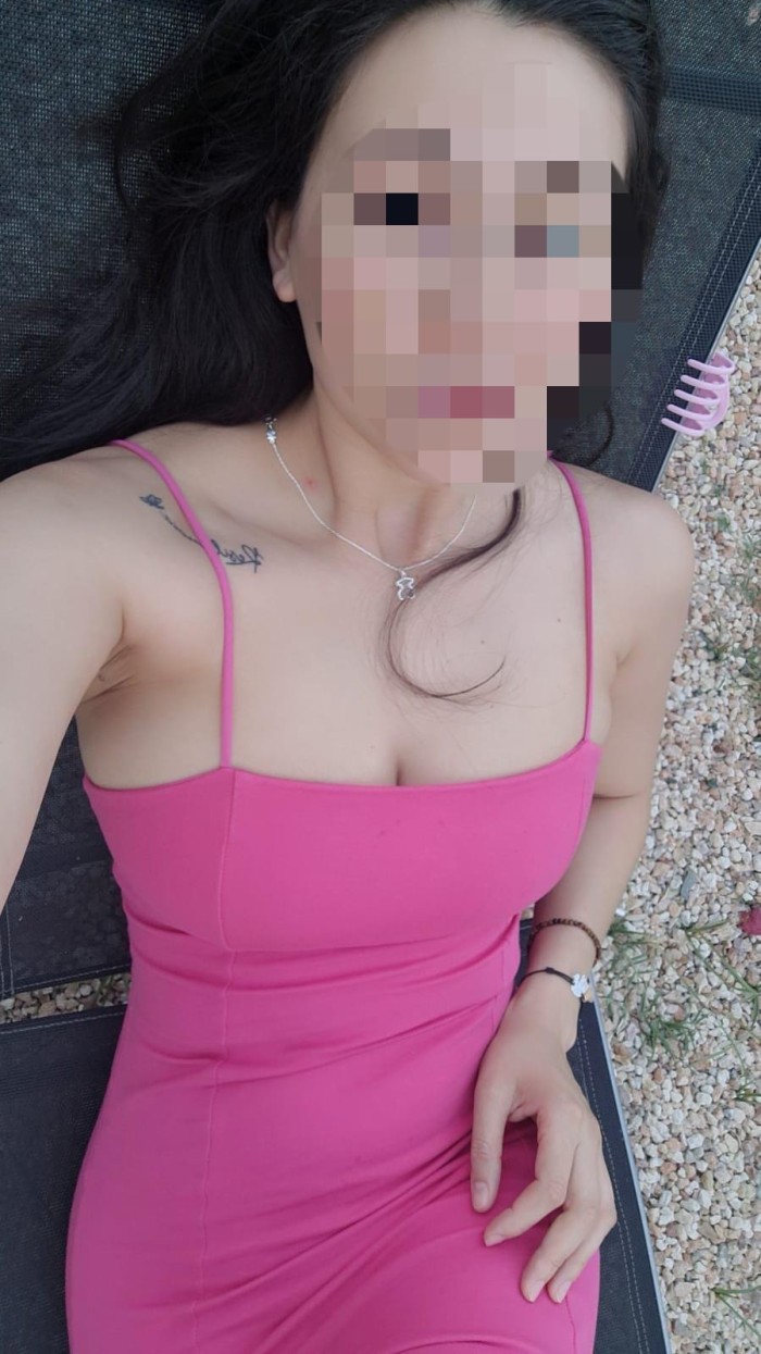 paraguaya coqueta delgada con ganas de fiesta