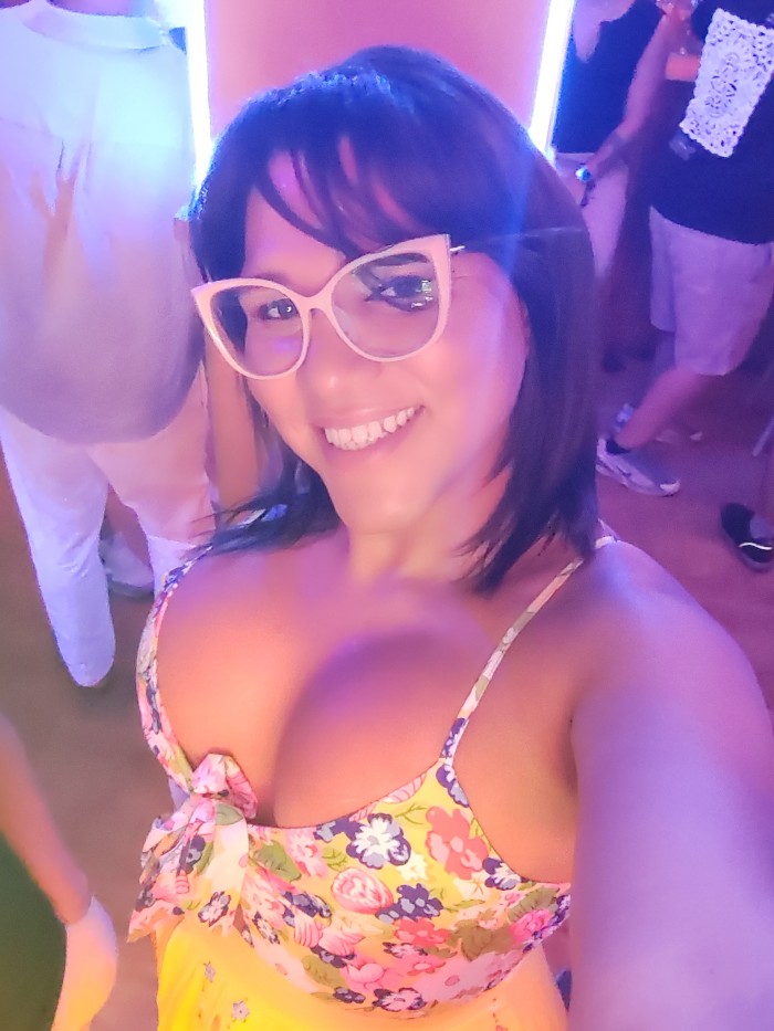Tarde de fiesta sexo y placer BCNETA disponible