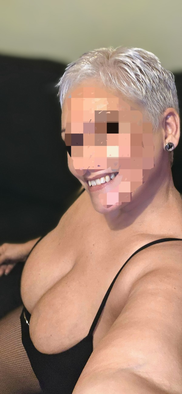 TORREVIEJA ESPECIAL CURVY MILF 49