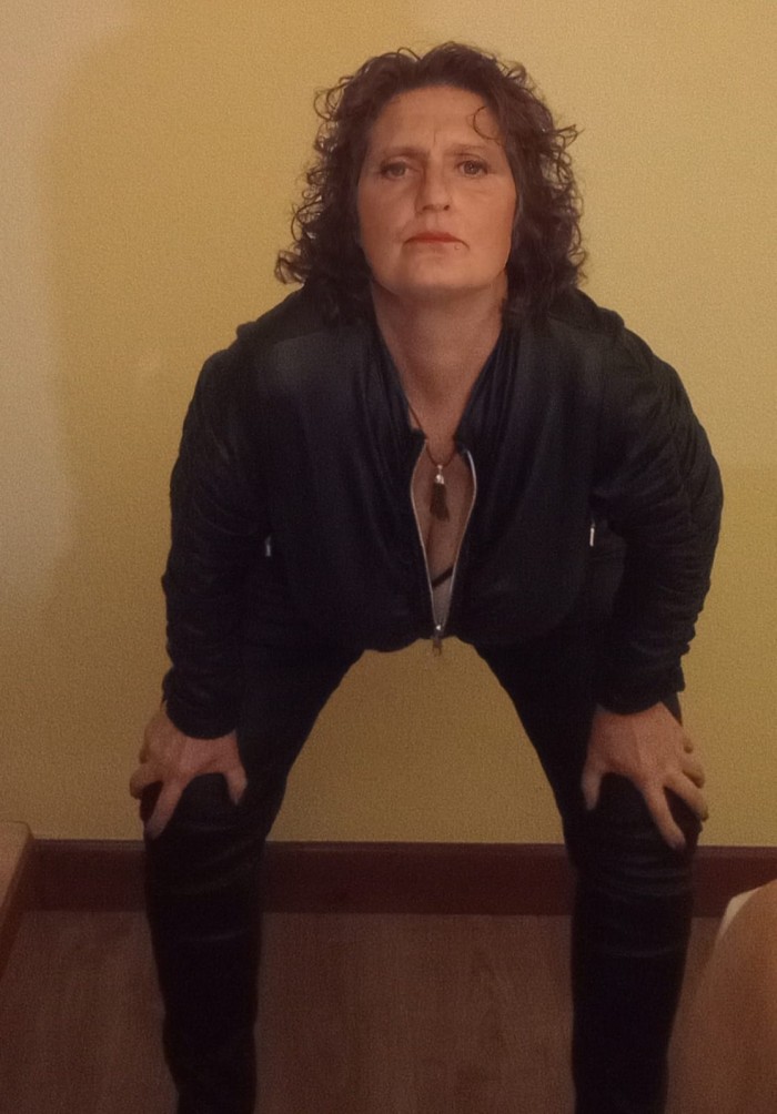 FETICHES BOTAS CUERO TACONES VIDEOLLAMADAS VIDEOS