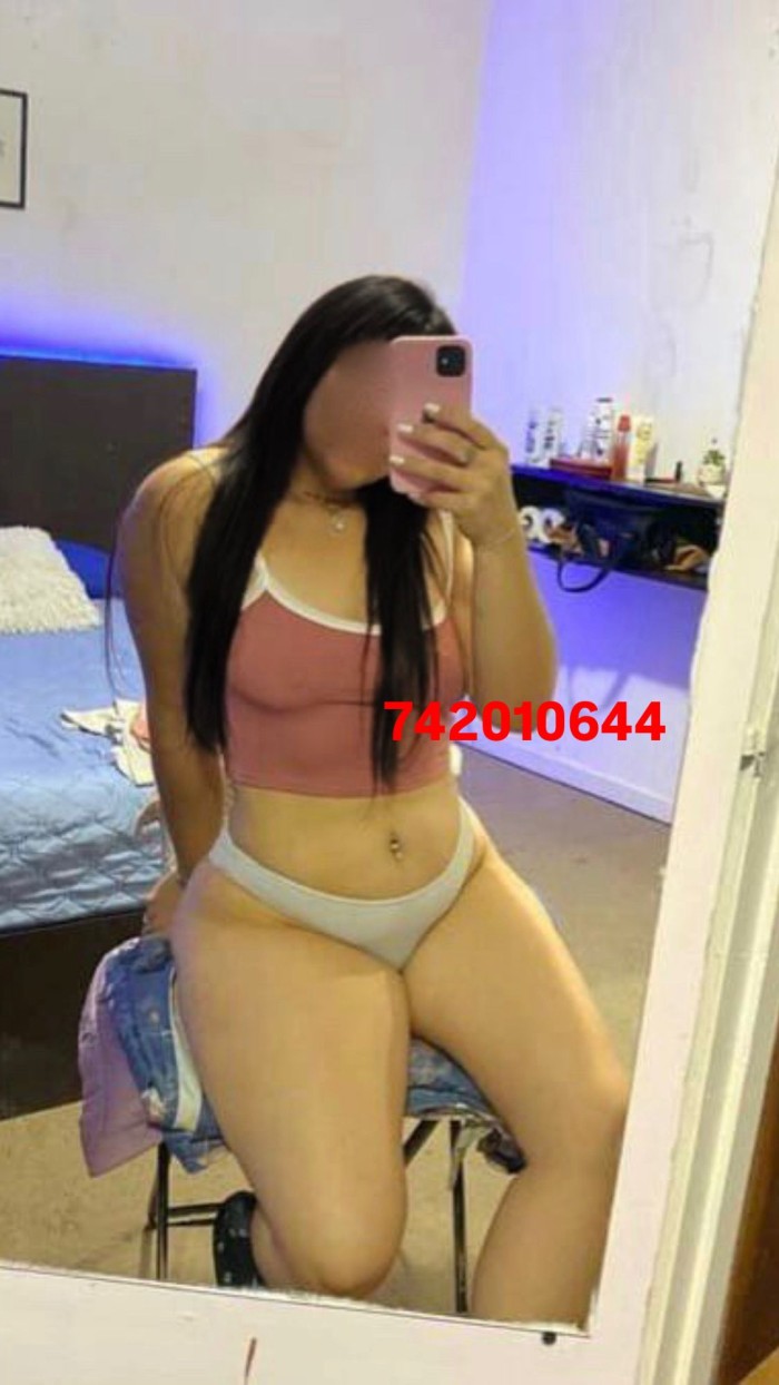 Ardiente jovencita latina en TORRE DEL MAR! 24H