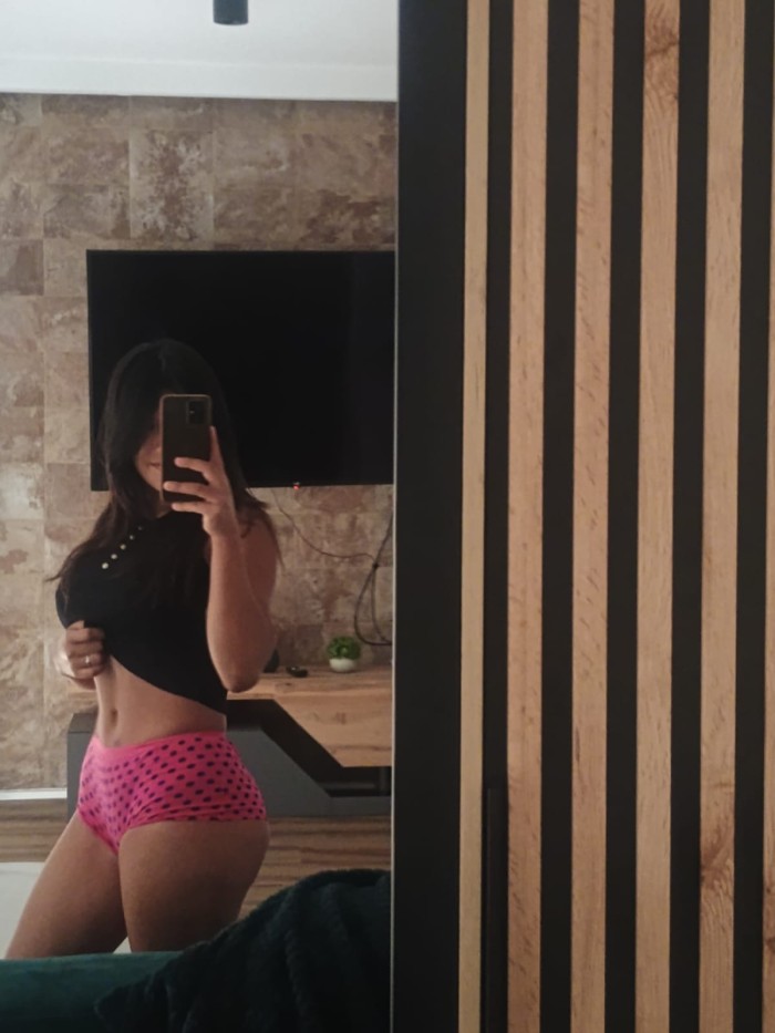 CARIÑOSA MORBOSA Y COMPLACENTE