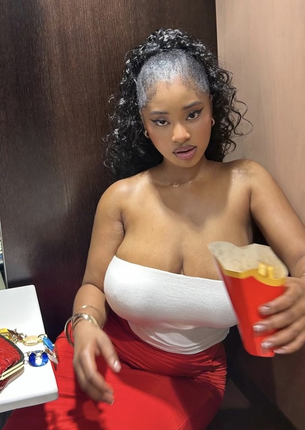 Novedad latina cachonda y fiestera