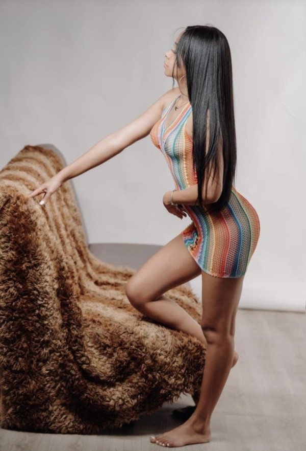 Tengo sitio flaca, delgadita y muy complaciente ciudad lineal