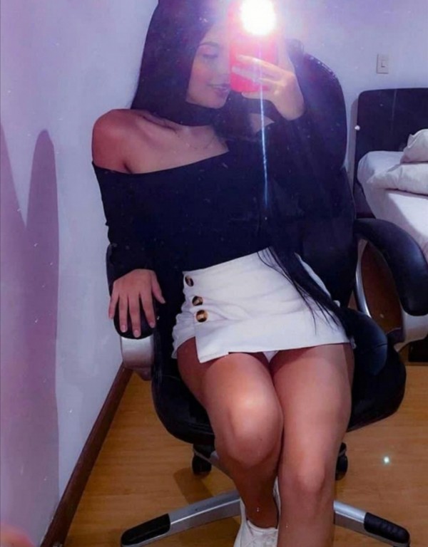 PRECIOSA DELGADITA INICIANTE!! 24H MANRESA!!